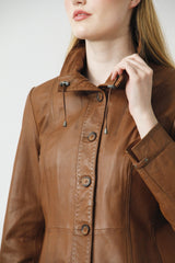 hochschließbare Damen Lederjacke aus Lammnappa in Brandy  tailliert