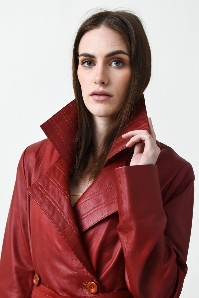 Halblange Damen Lederjacke aus Ziegen Nappaleder in Rot mit Gürtel