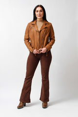 Kurze Damen Nubuk Lederjacke im Biker Style tailliert in Cognac