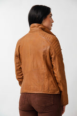 Kurze Damen Nubuk Lederjacke im Biker Style tailliert in Cognac